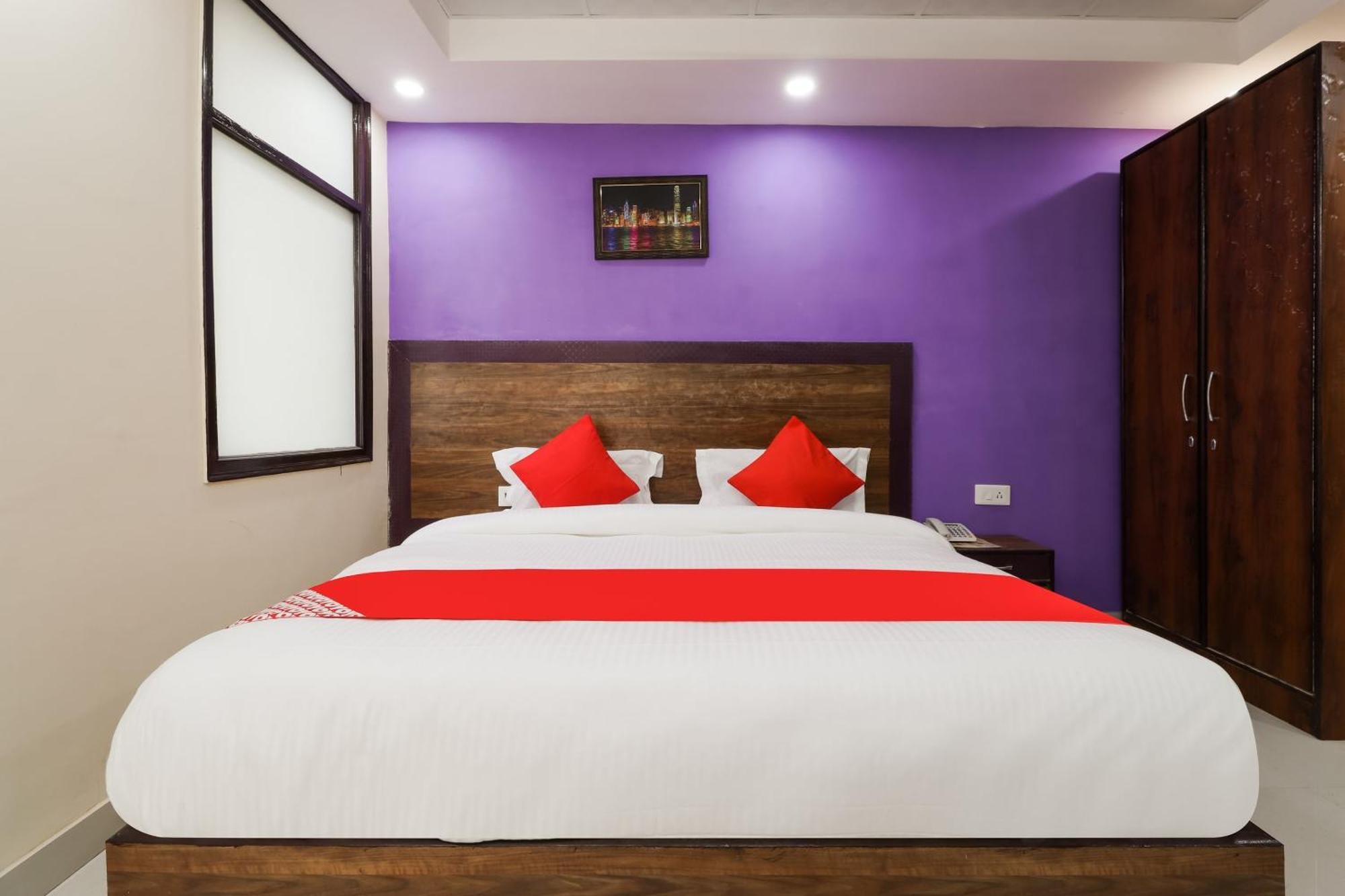 Hotel O Maharaja Gold Új-Delhi Kültér fotó